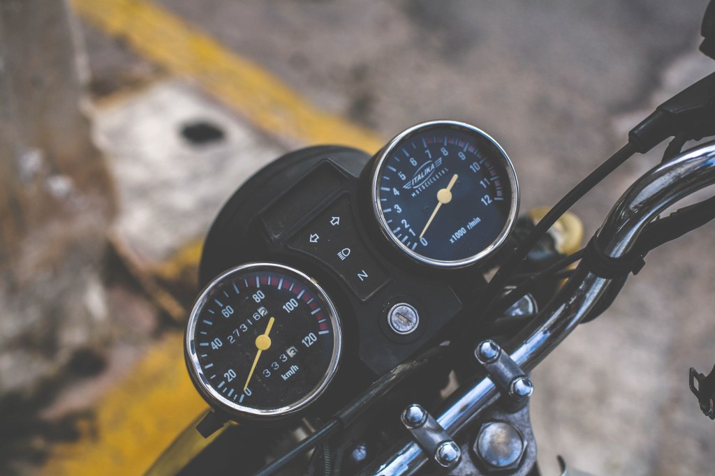 Manguera de sifón manual 2m para gasolina: usos seguros en moto, taller y&nbsp;emergencia